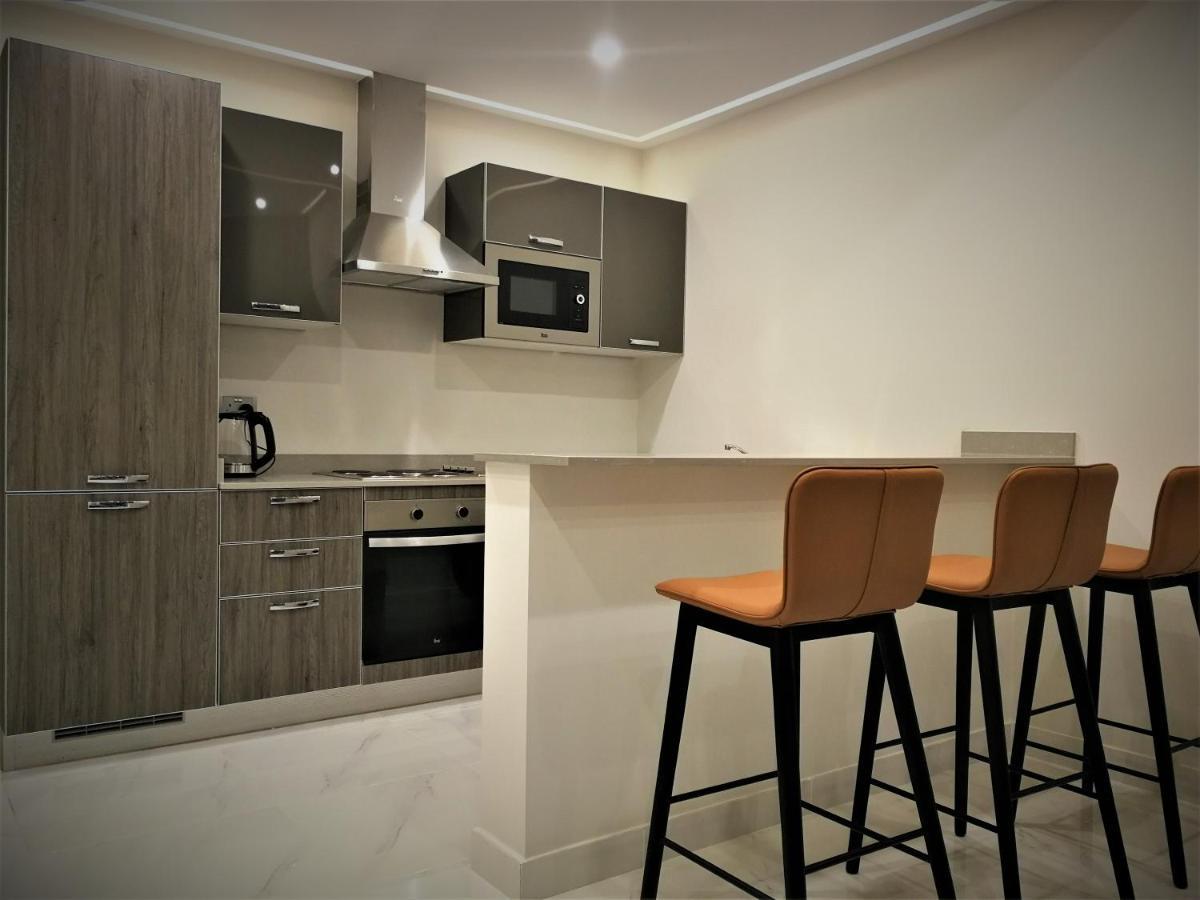 Infinity Juffair Suites Manáma Kültér fotó